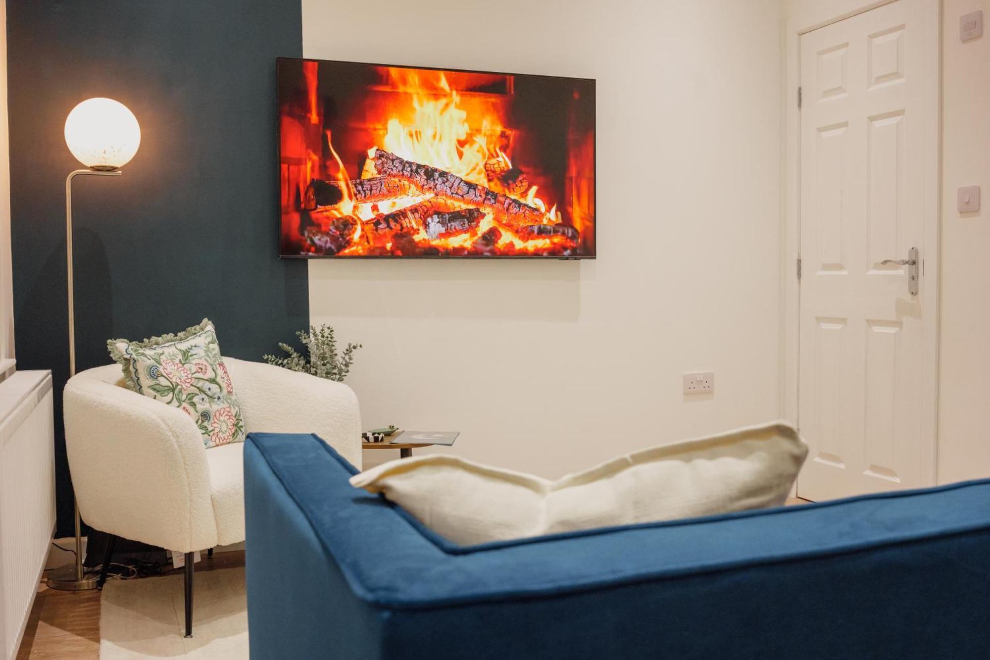Citycharmms- Entire Home Near Etihad Stadium Манчестър Екстериор снимка